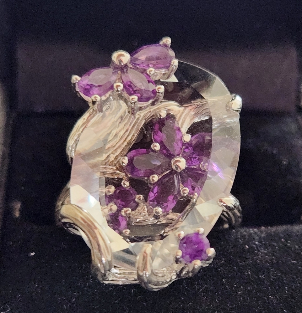 Unique Crystal Quartz With Amethyst Flowers. Size 10